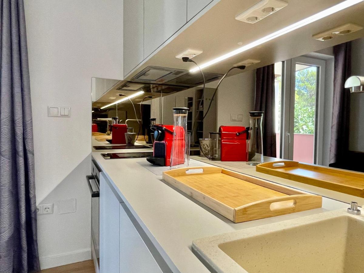 Artatore24 - Modern And Stylish Apartments Mali Lošinj Eksteriør billede
